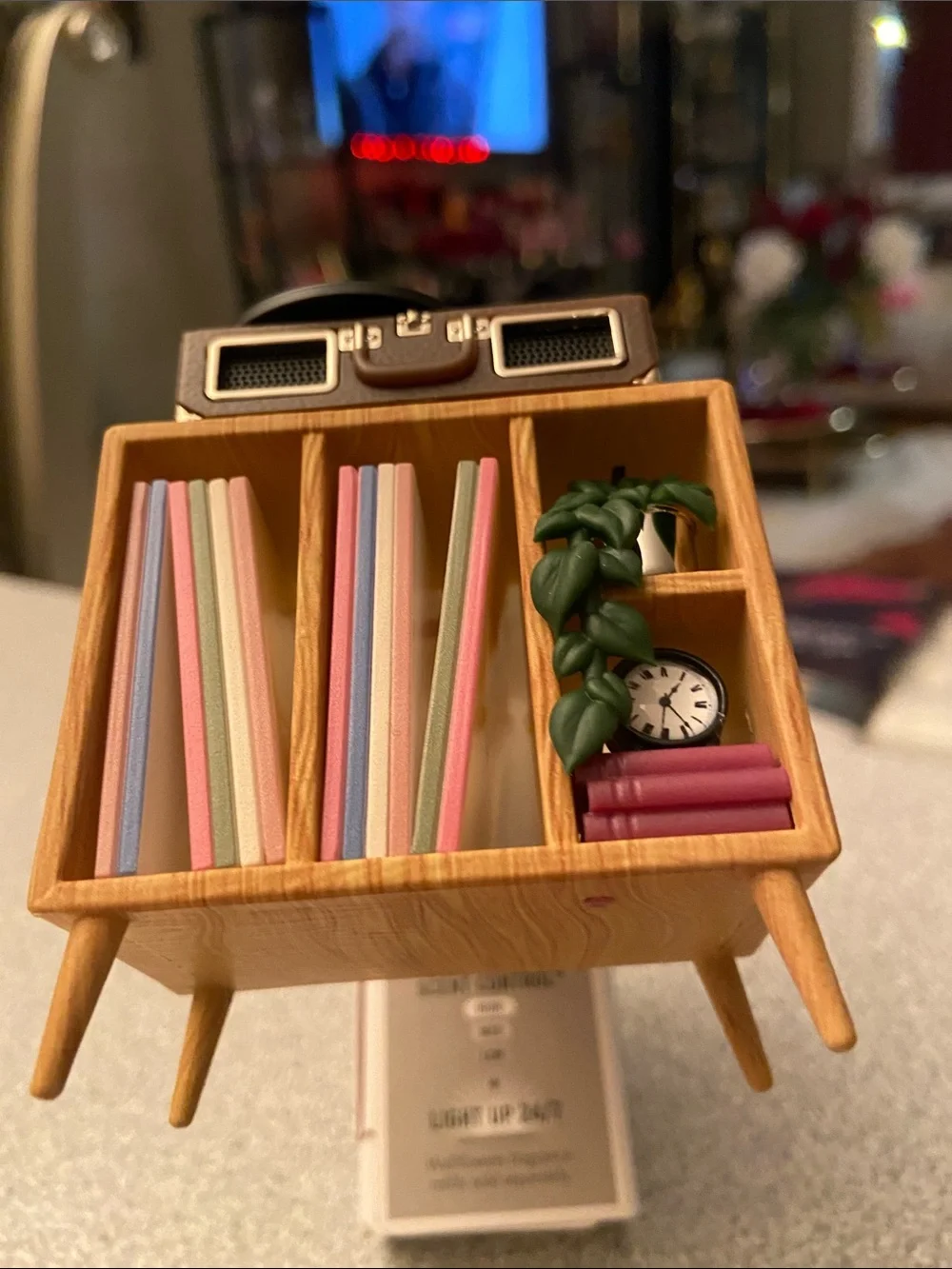 Miniature Wooden Bookcase Organizer in Brown light up wallflower - Picture 2 of 3